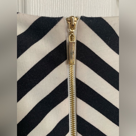 🎀3/$35 Patterned dress🎀 - Picture 5 of 6